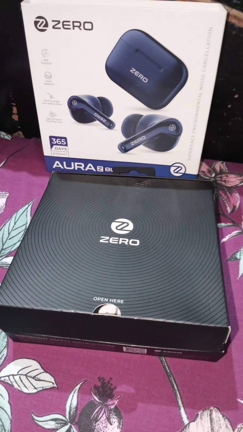 Zero Aura Earbuds 1