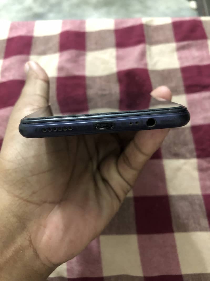 OPPO A12e 1