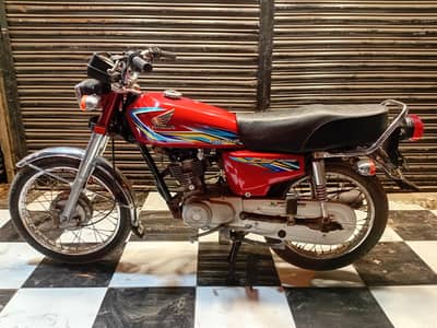 Honda cg 125 2018 karachi no# all ok