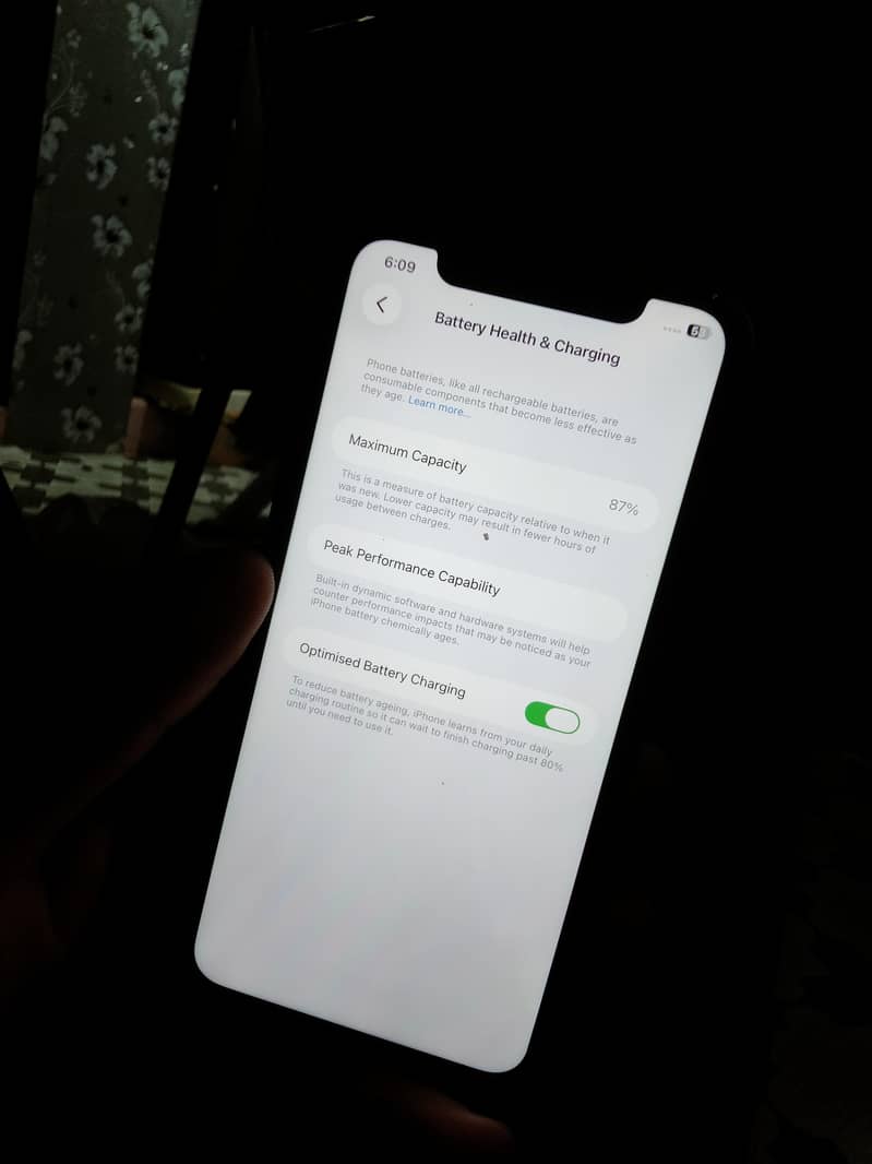 Apple iPhone 11 0