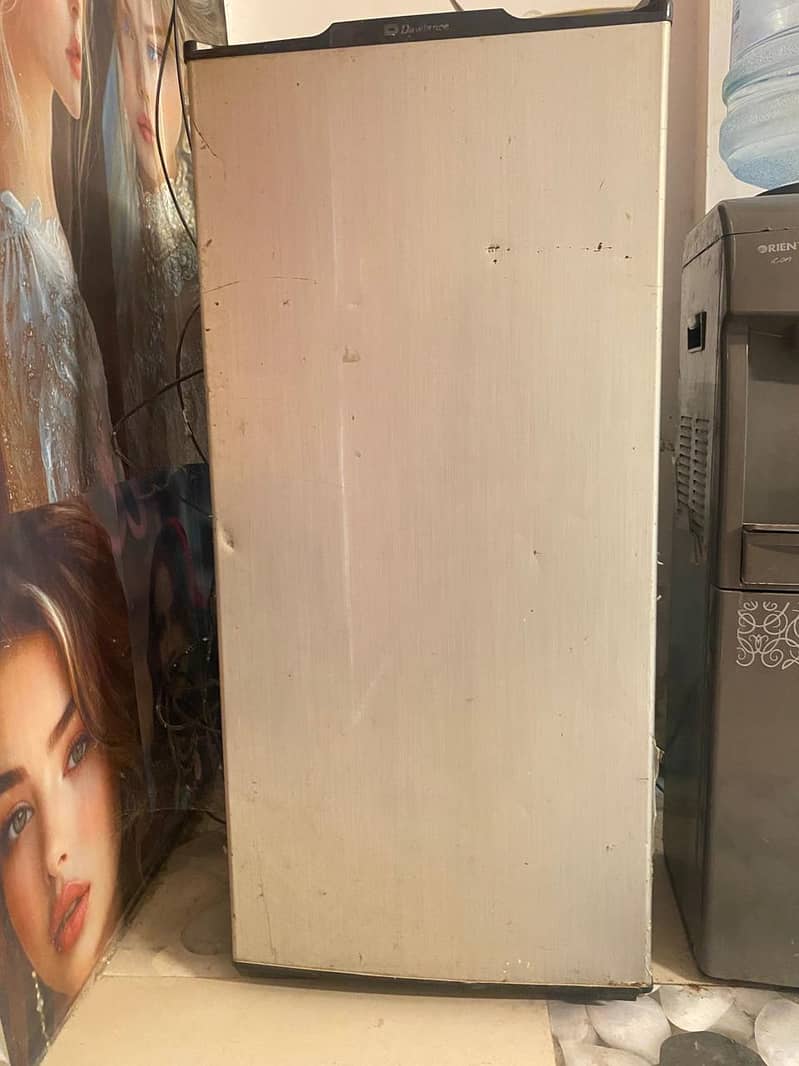 __ fridge __ mirror Table 1