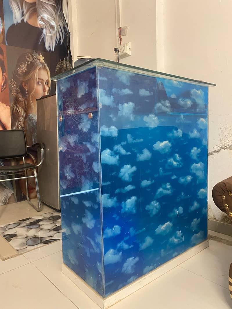 __ fridge __ mirror Table 5