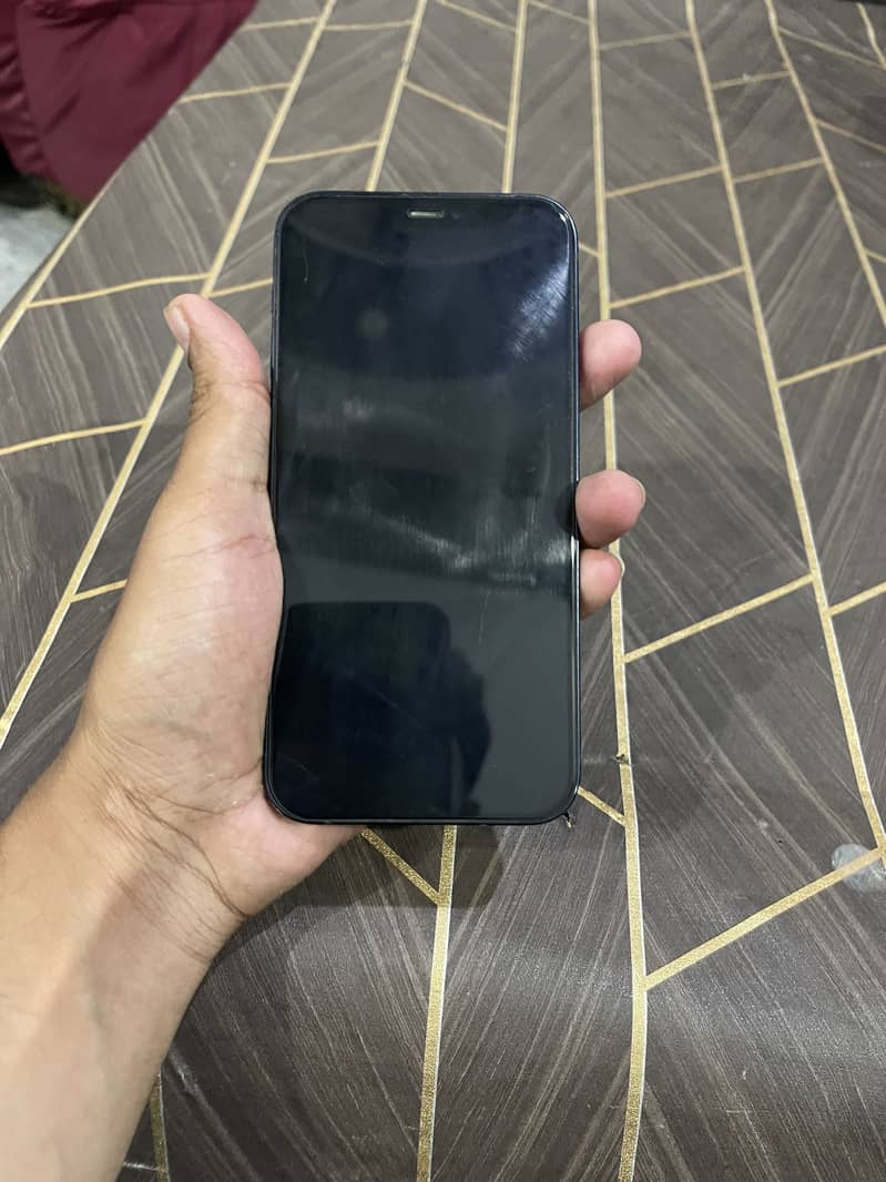 Apple iPhone 12 2