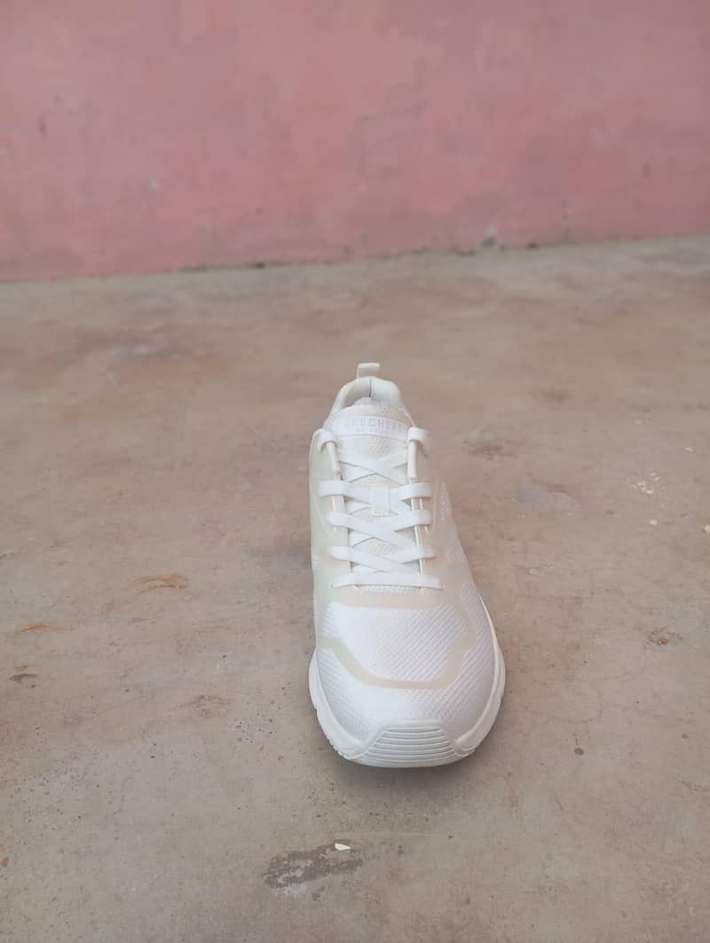 Sneakers 1