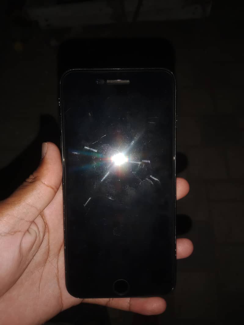 Apple iPhone 7 Plus 5