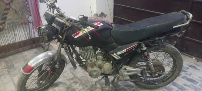 ​Ravi Piaggio 200cc Heavy Bike Style - normal Condition