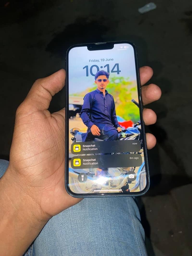 iPhone 13 1
