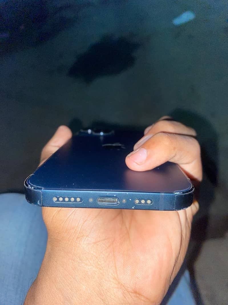 iPhone 13 2