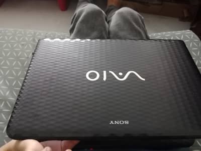 Fast Sony VAIO (Intel Core i3) with 320GB SSD-Fully Functional & Clean