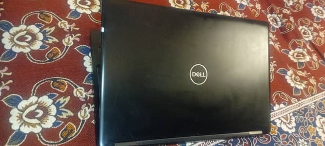 Dell Latitude 5590 Core i7 8Th Gen 8 GB 256 SSD FHD LED