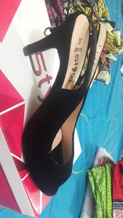 Stylo Brand New heel