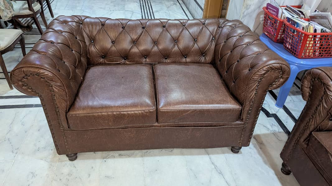 brown sofas 0
