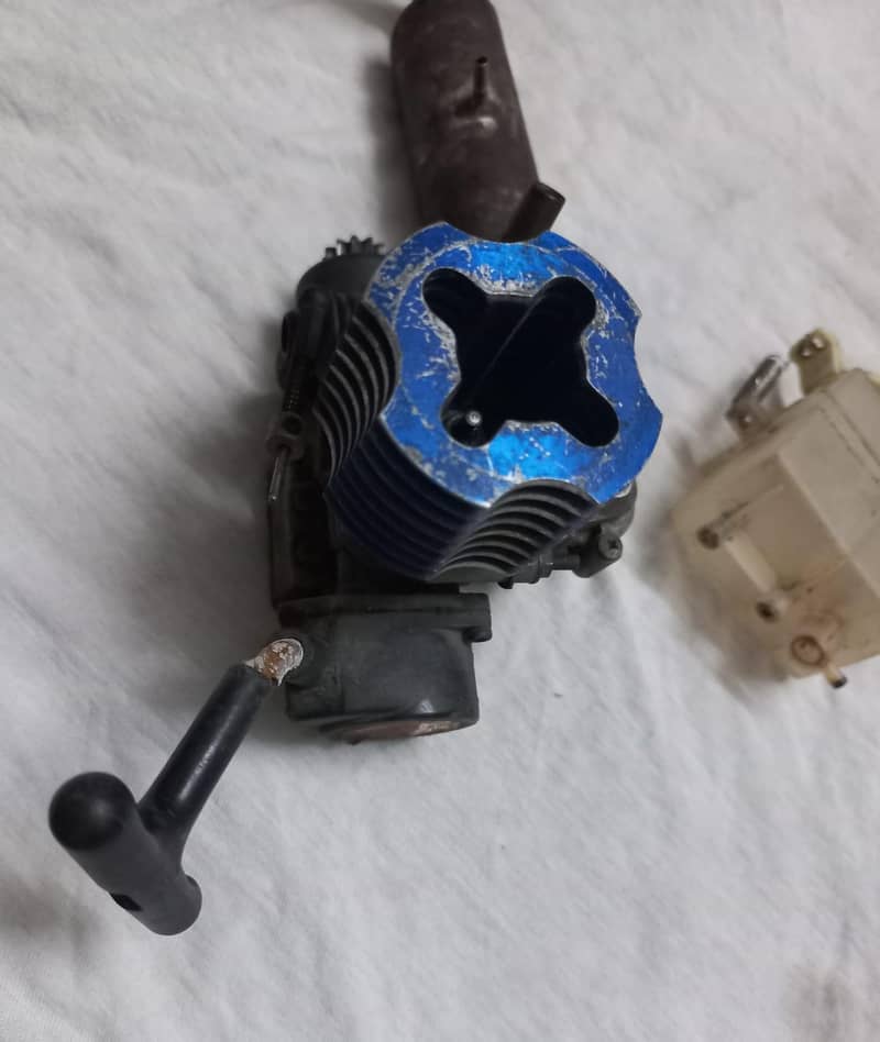 RC Nitro Fuel Engine 2