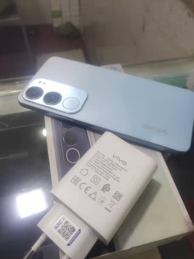 Vivo Y19s