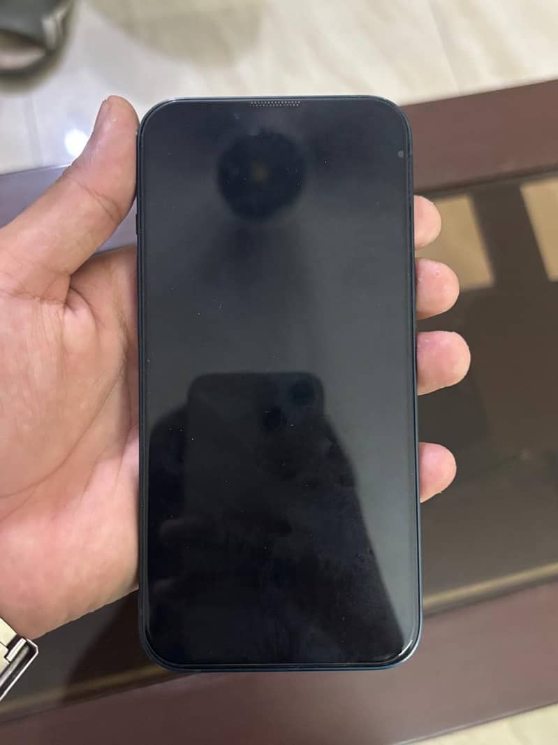 Apple iPhone 13 3