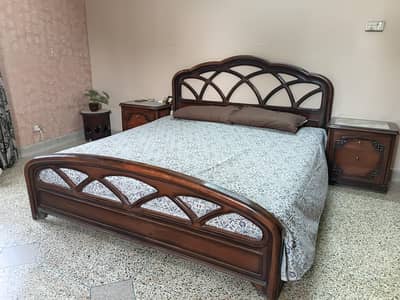 Bedroom Set - Complete Furniture - Luxury Bed with Dressing Table