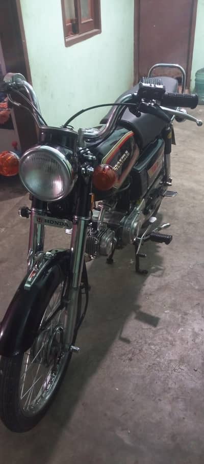 Honda CD 70(old is gold)