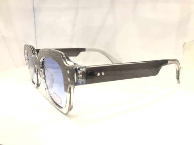 Sunglass 0