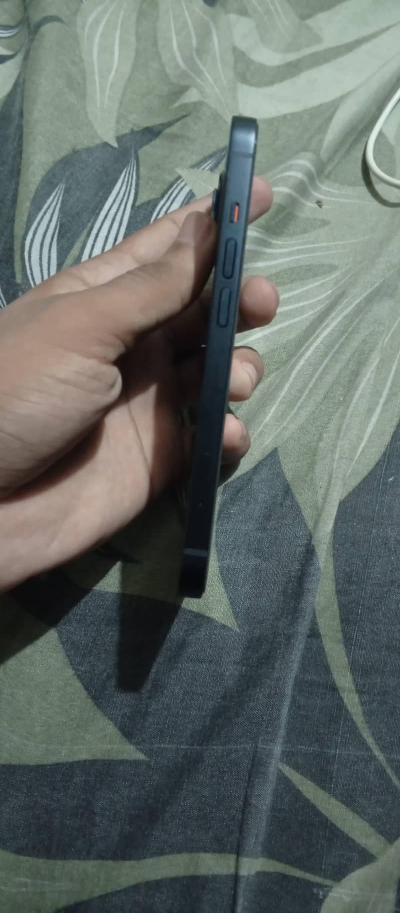 Apple iPhone 13 1