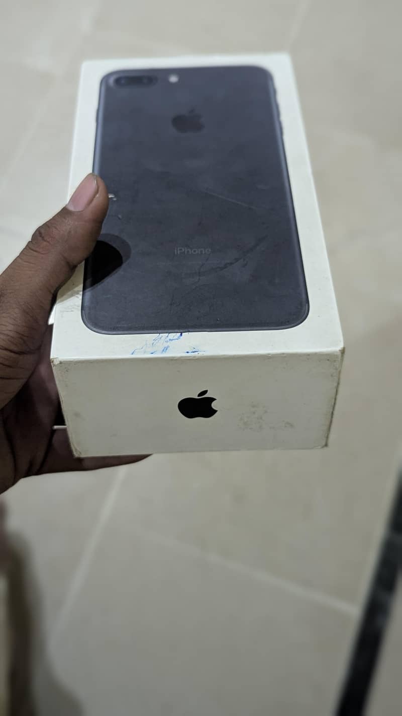 Apple iPhone 7 Plus 4