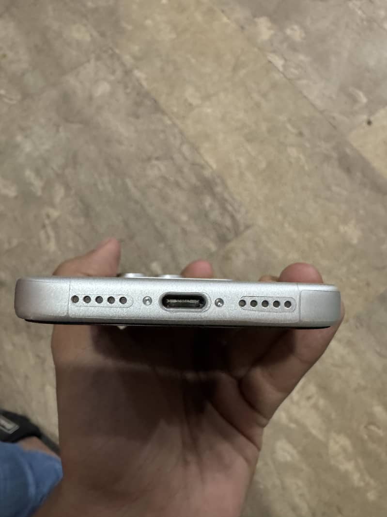 iPhone 17 Pro 5