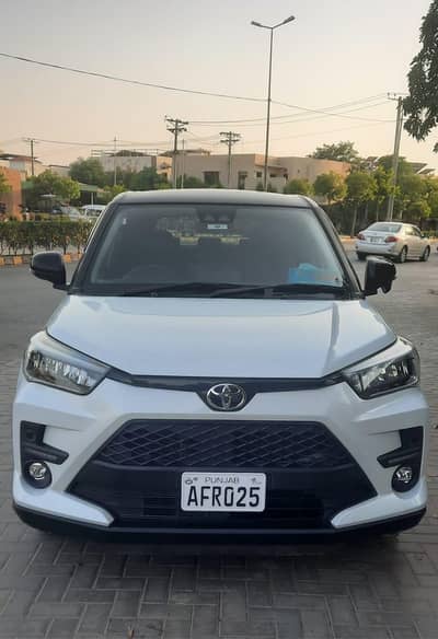 Toyota Raize Z Package 2019 – Pearl White | Fresh Import | First Owner