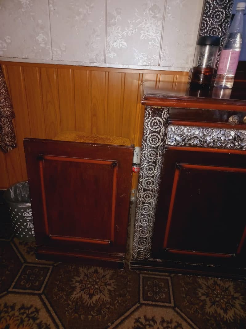 Dressing table with stoll 1