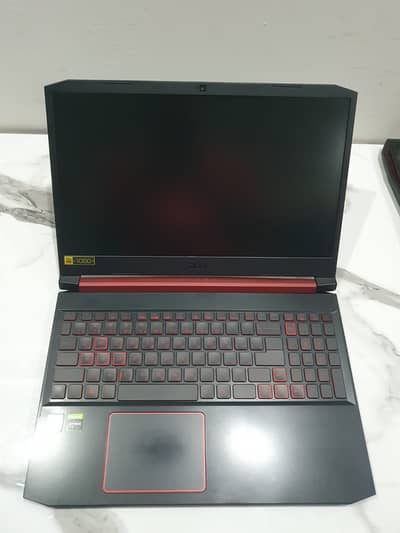 Acer Nitro 5 i5 9th gen/16gb/256gb/4gb GTX 1650