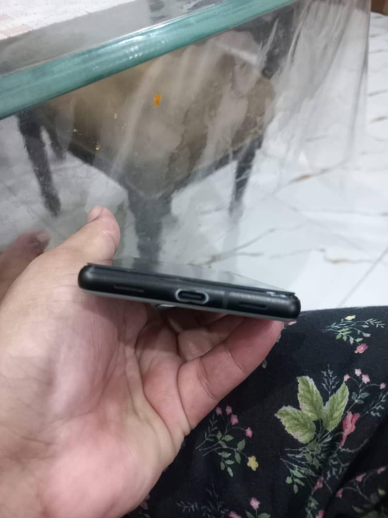 Google Pixel 6a 4