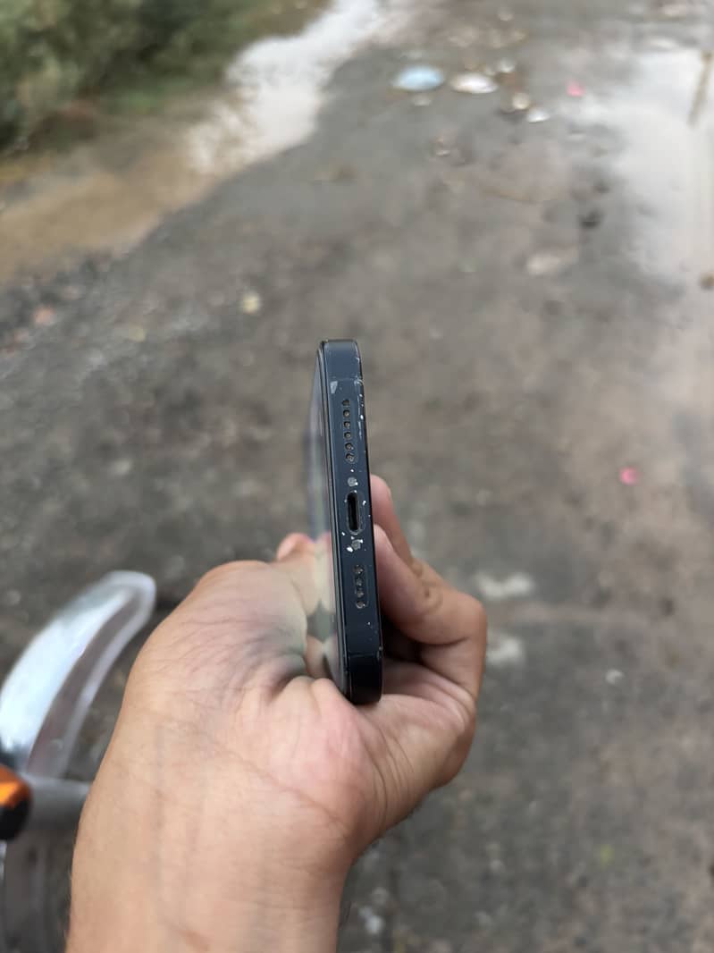 Apple iPhone 14 plus 3