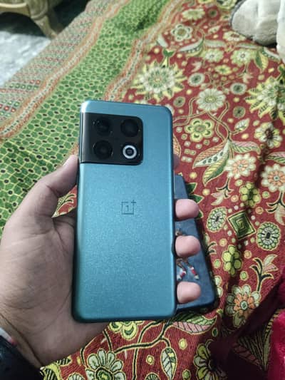 One Plus 10 Pro