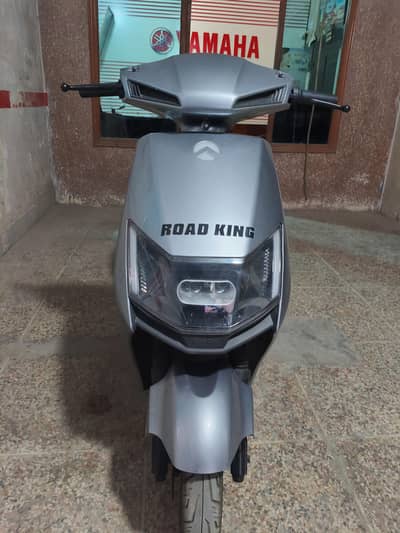 Road King Excellence Scooty