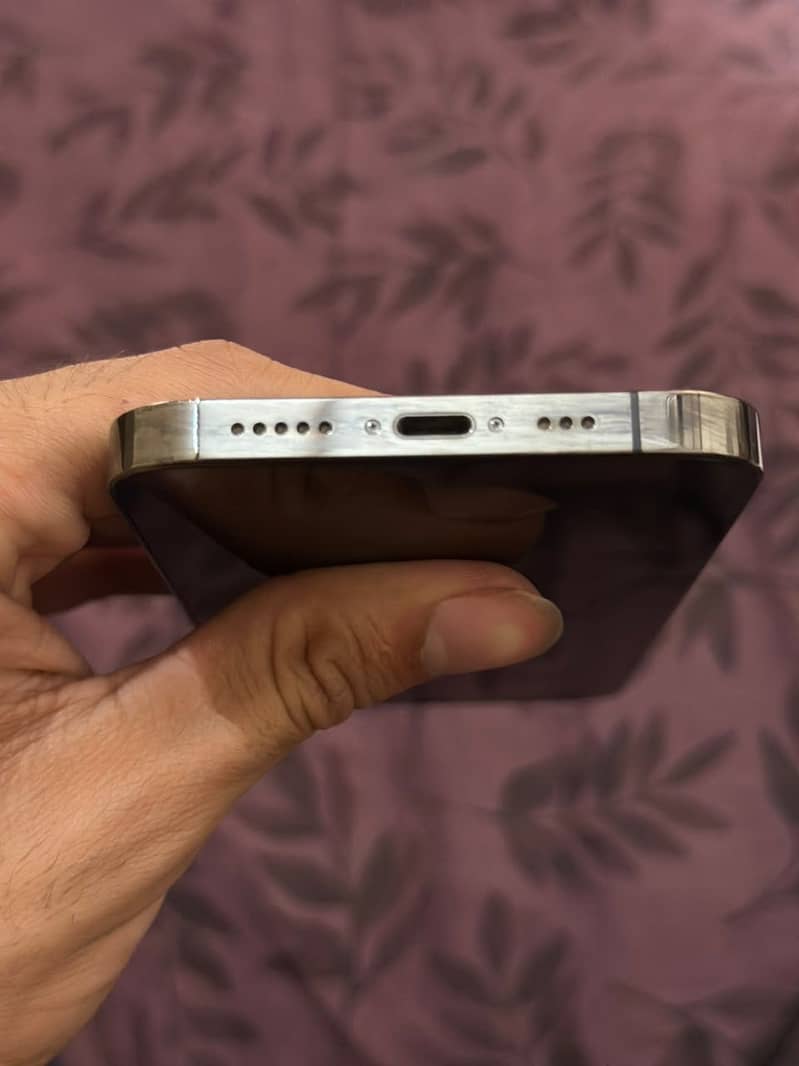 Apple iPhone 12 Pro 2