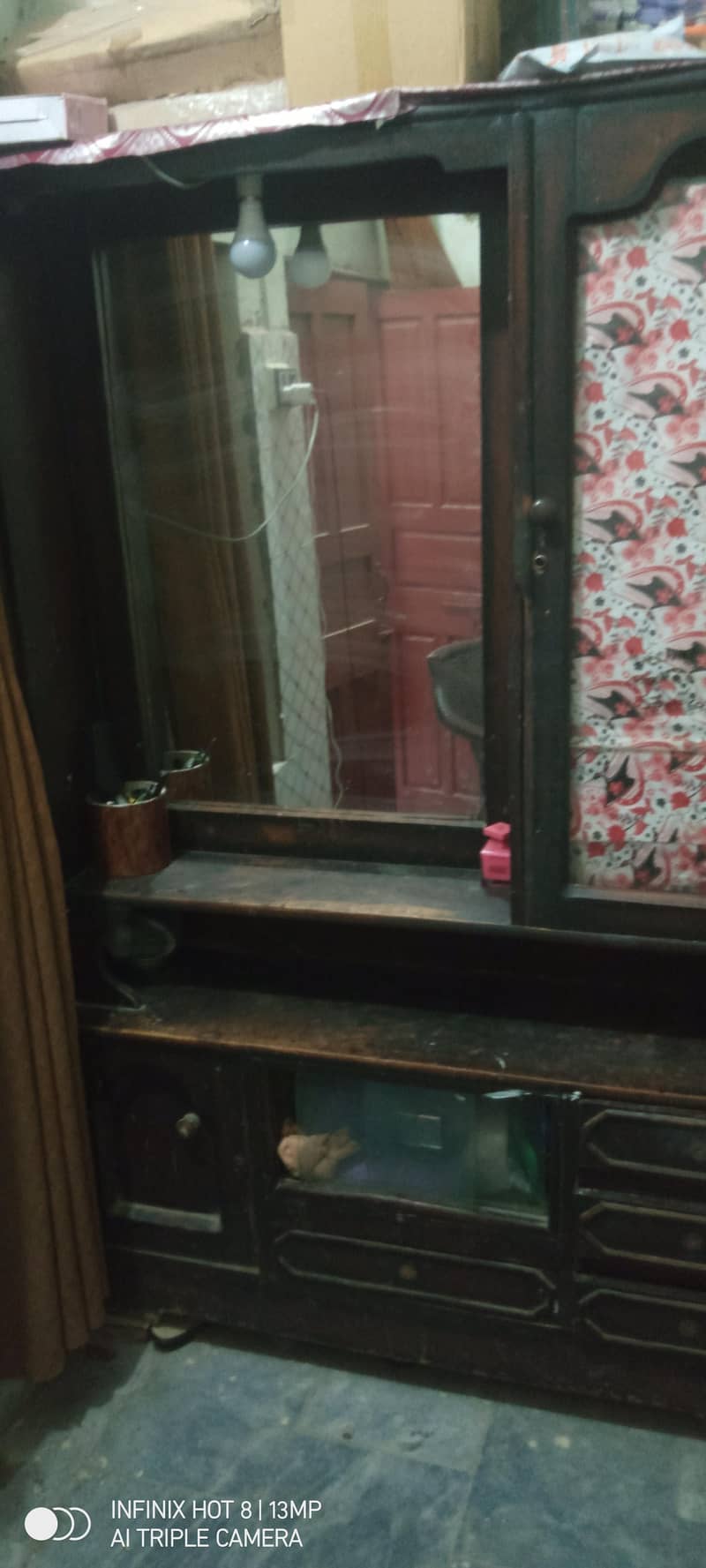 dressing table 0