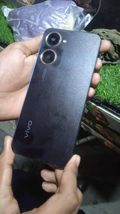 vivo Y03