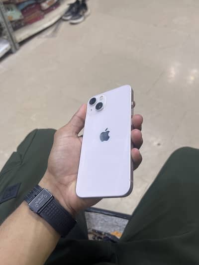 Apple iPhone 13
