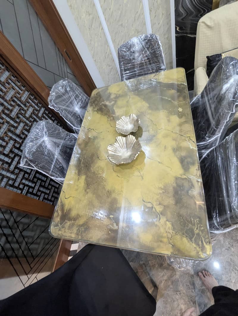 6 Table dining table 1