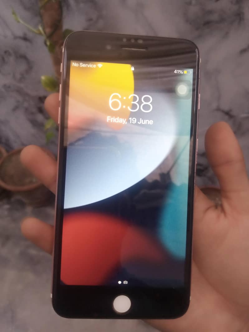 Apple iPhone 7 Plus 5