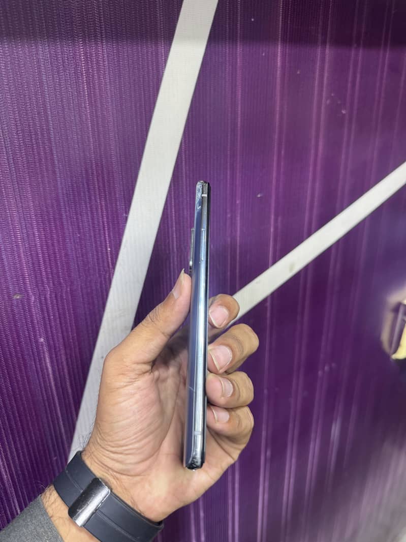 One Plus 8T 5