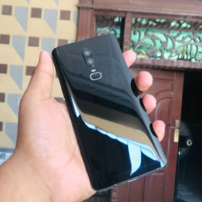 One Plus 6 dual approved 8/128GB