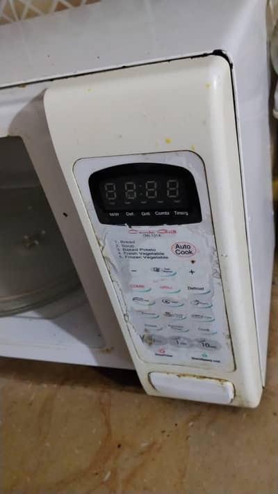 Dawlance Oven For Sale – Excellent Condition