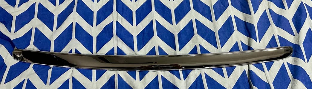 civic 2005 bonnet chrome