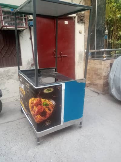 Baryani counter for sale. Baryani k lia bohat hi acha or new counter h