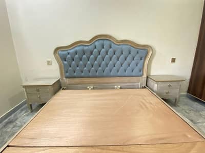 For Sale King Size Bed Set