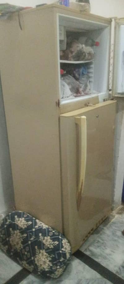 pel 2 door. refrigerator
