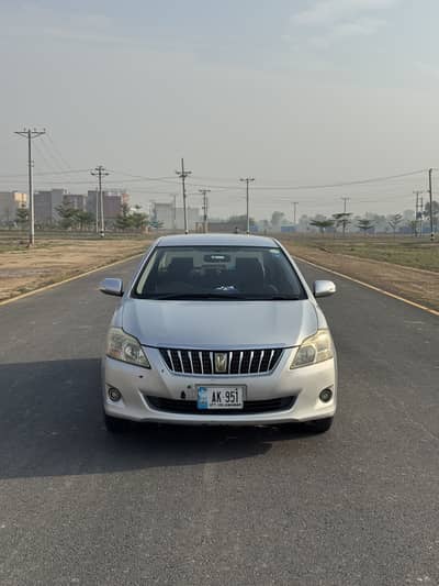 Toyota Premio F Package 2010