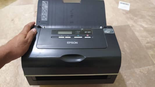 EPSON GT-S85 both side page SCANNER IN GOOD CONDITION