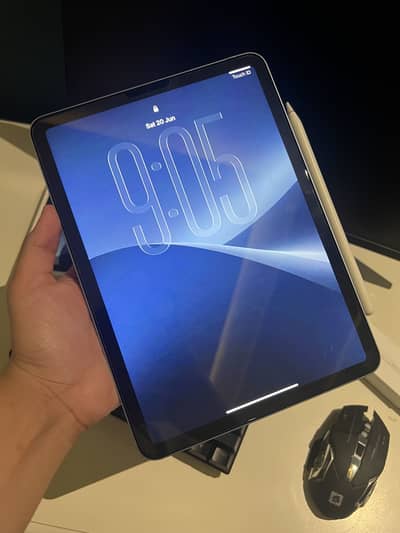 Apple iPad Air 4 (64GB) + 2nd Gen Apple Pencil, 100% Functional. (Box)