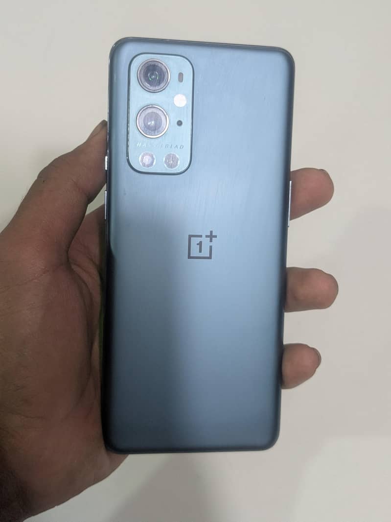 One Plus 9 Pro 6