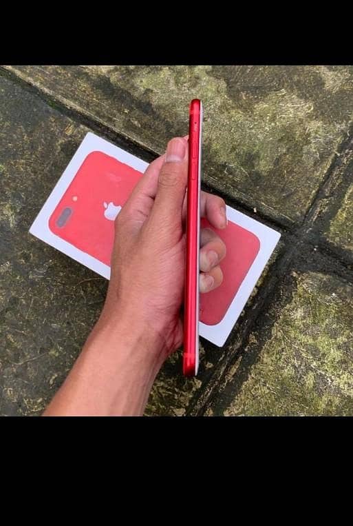 Apple iPhone 7 Plus 6